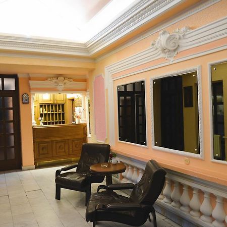 Beli Dvor Hotell Sombor Exteriör bild