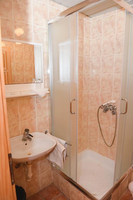 Beli Dvor Hotell Sombor Rum bild