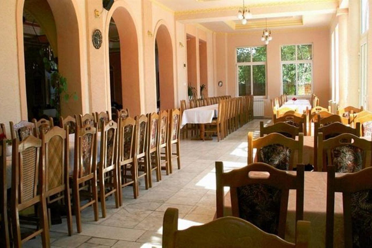 Beli Dvor Hotell Sombor Exteriör bild