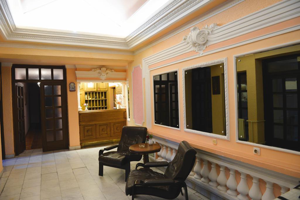 Beli Dvor Hotell Sombor Exteriör bild